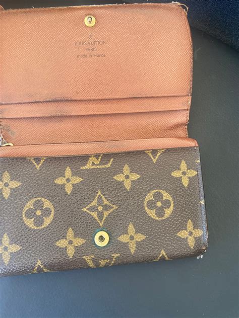 real louis vuitton wallet inside